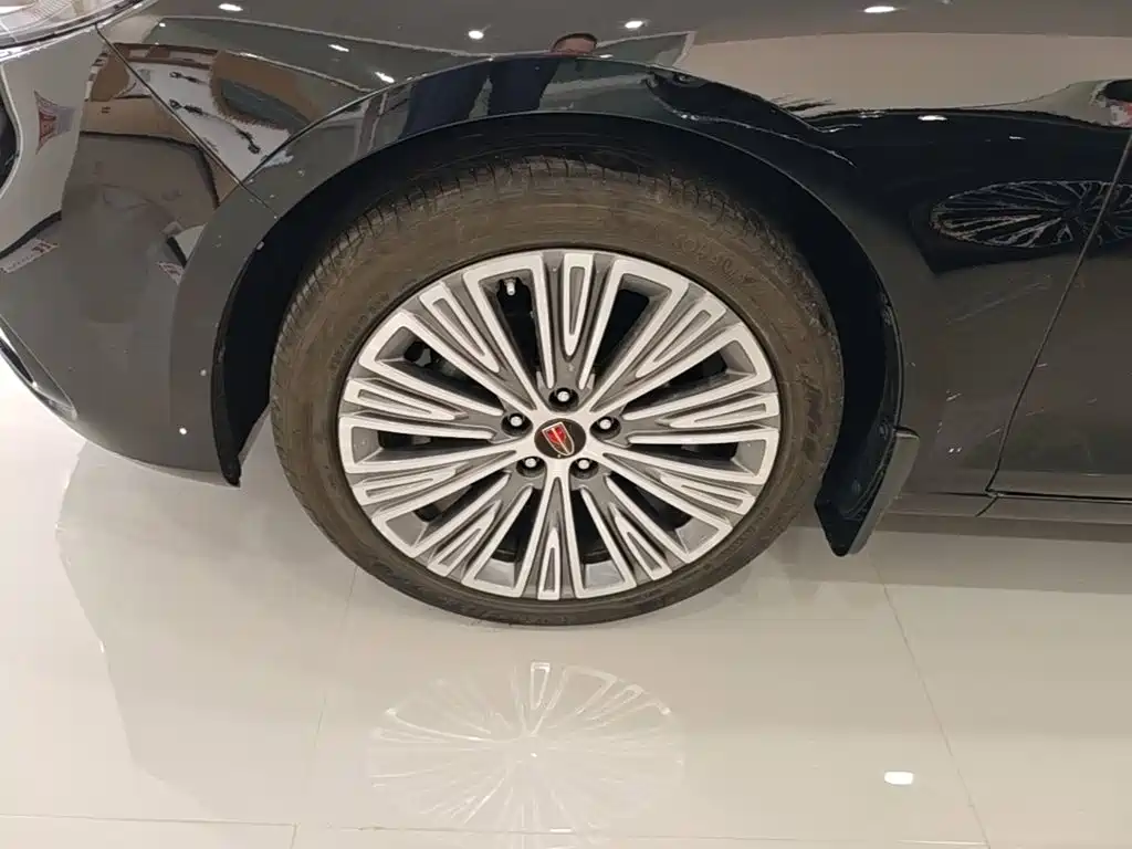 Hongqi Hongqi H5 — миниатюра 23