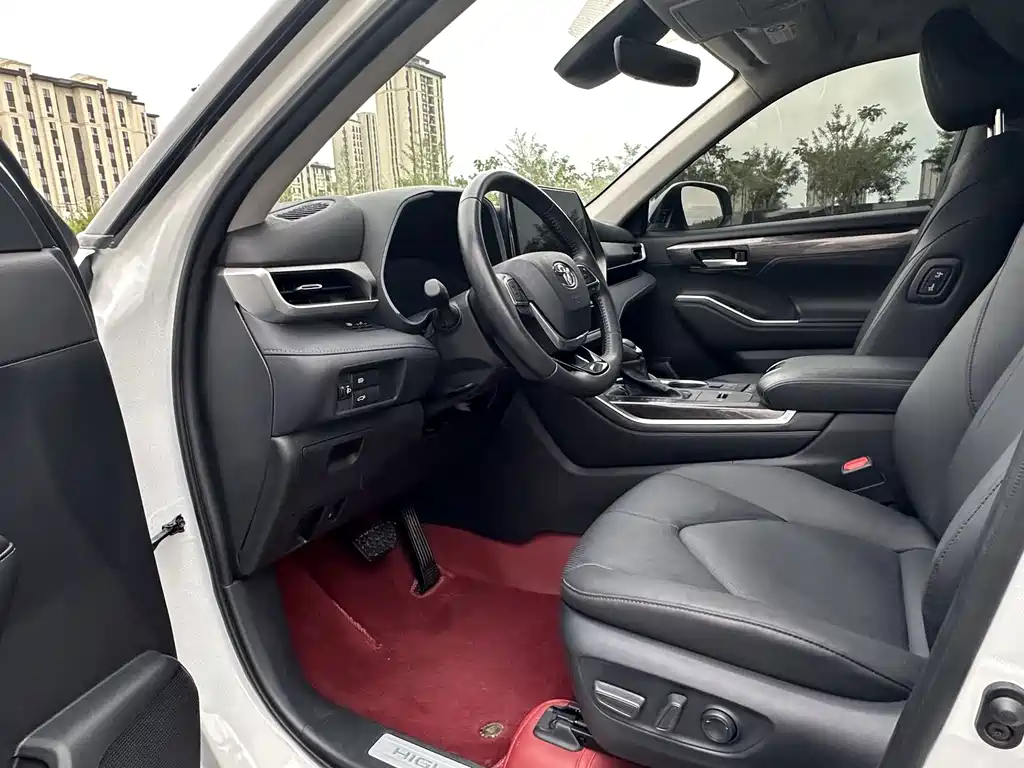 Toyota Highlander — миниатюра 4