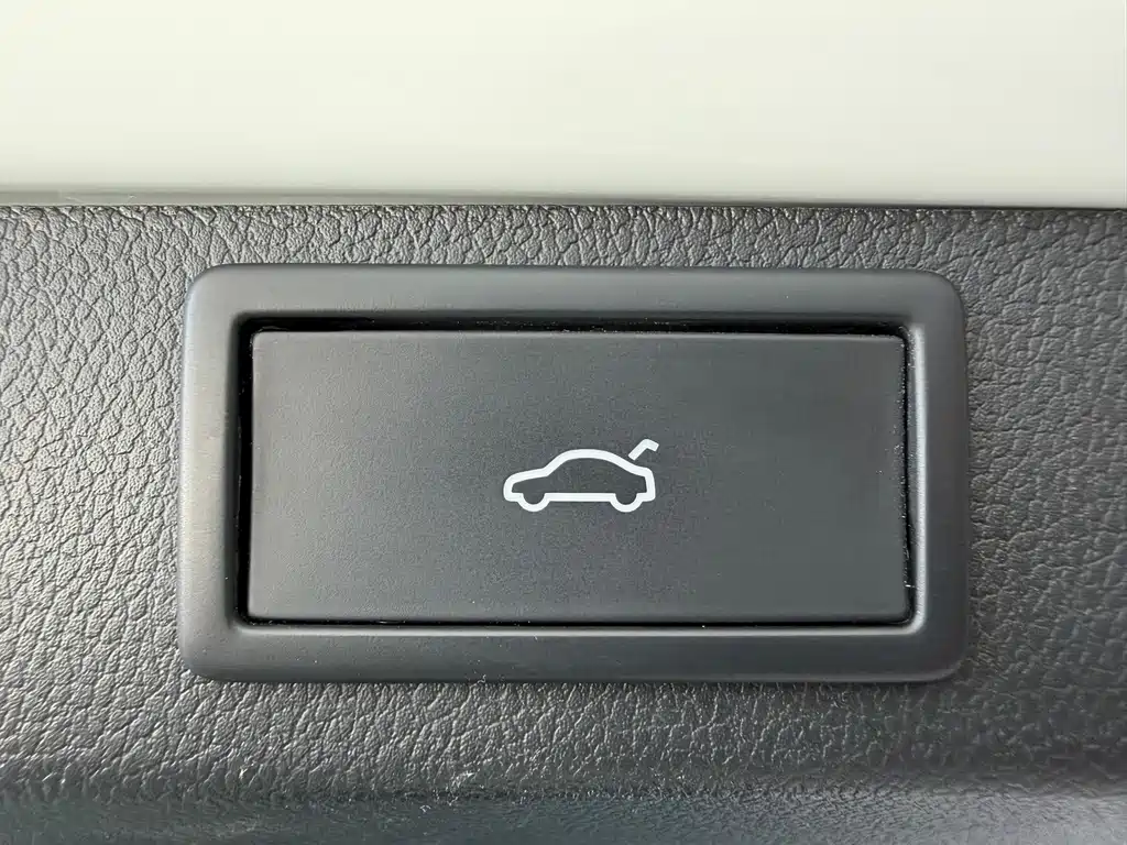 Skoda Karoq — миниатюра 23