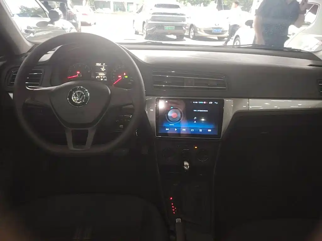 Volkswagen Lavida — миниатюра 10