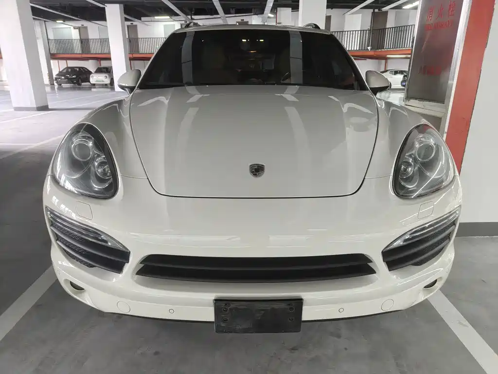 Porsche Cayenne — миниатюра 2