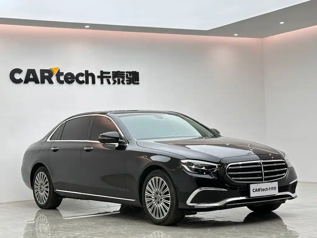 Mercedes-Benz E-Class — миниатюра 6