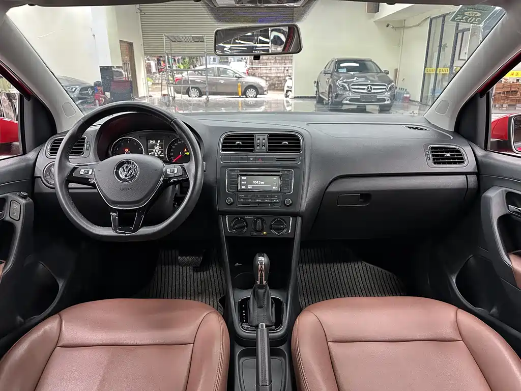 Volkswagen Polo — миниатюра 10