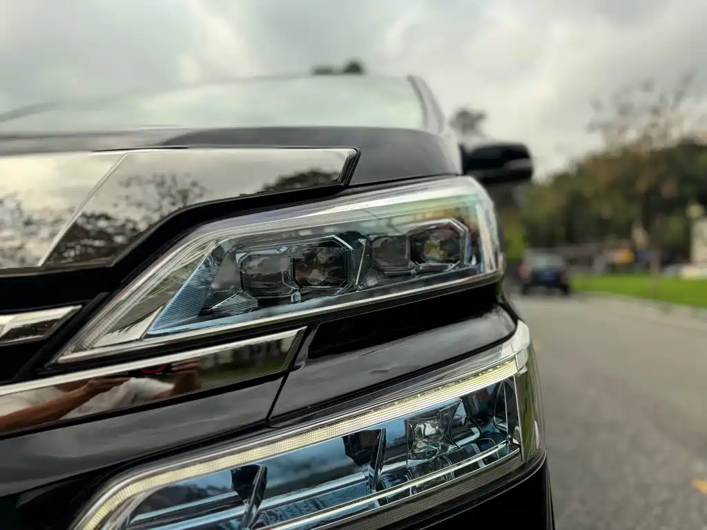 Toyota Vellfire — фотографии объявления, Фото 11