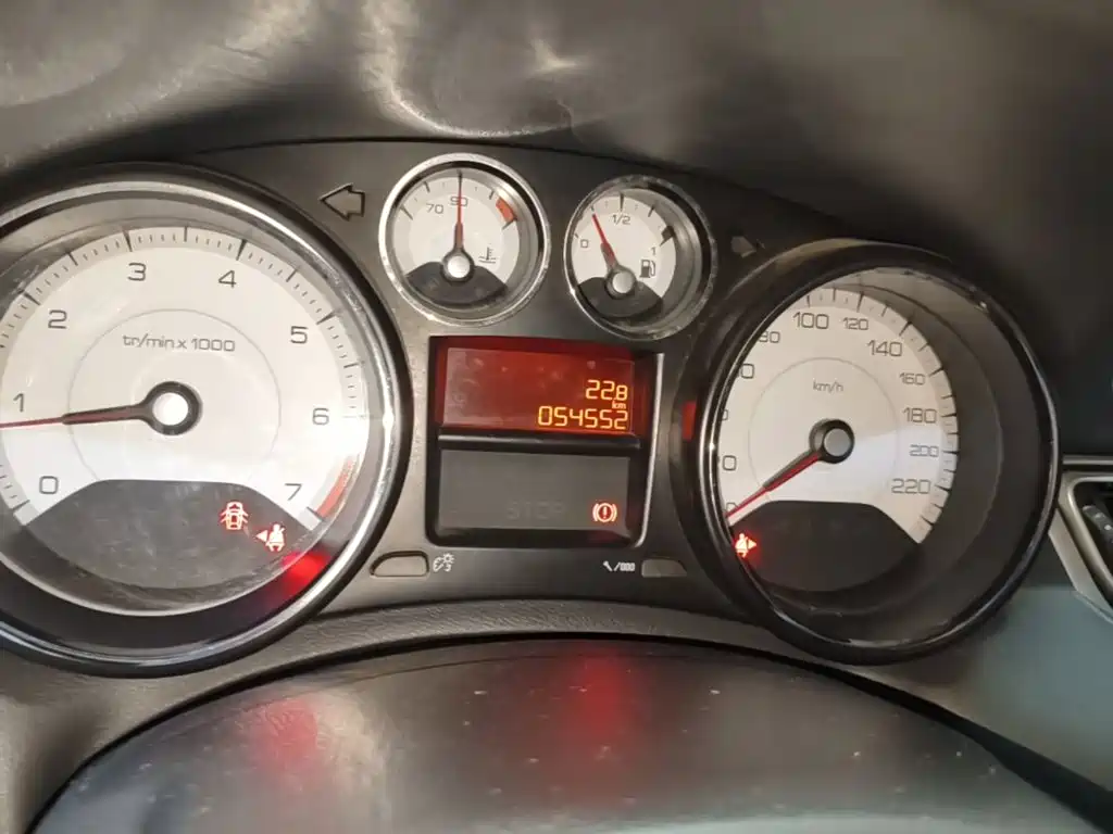 Peugeot 308 — миниатюра 12