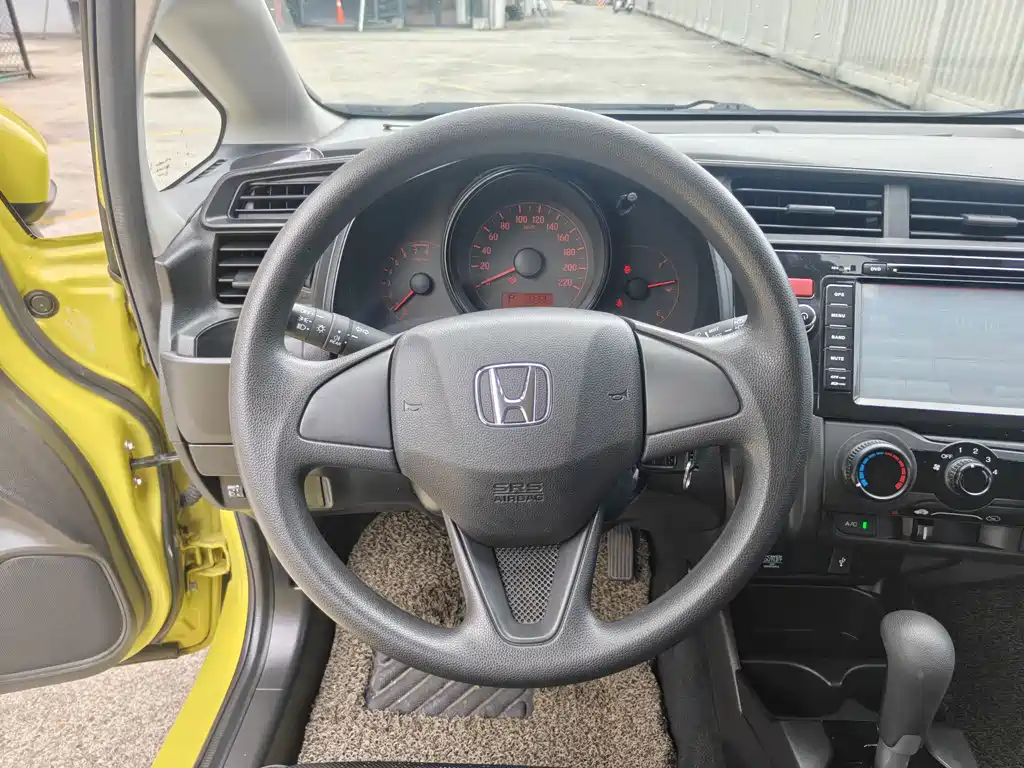 Honda Fit — миниатюра 11