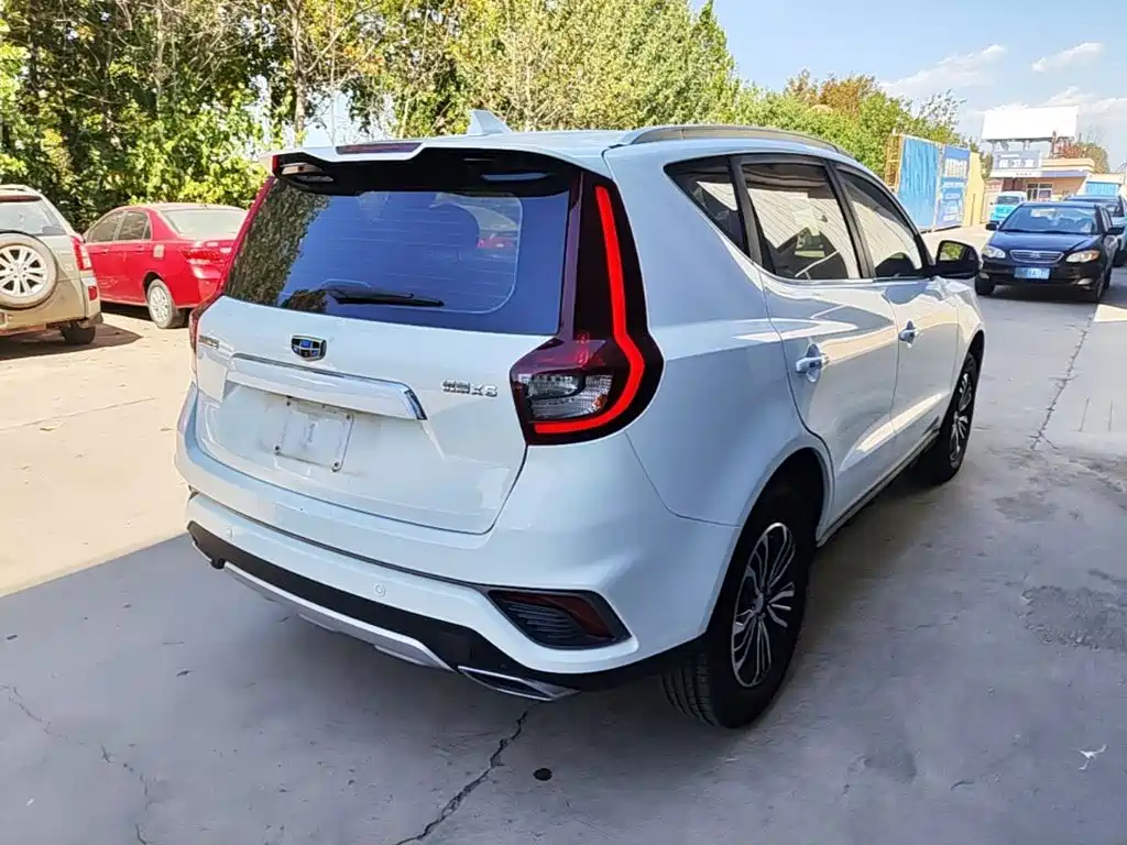 Geely Vision X6 — миниатюра 7