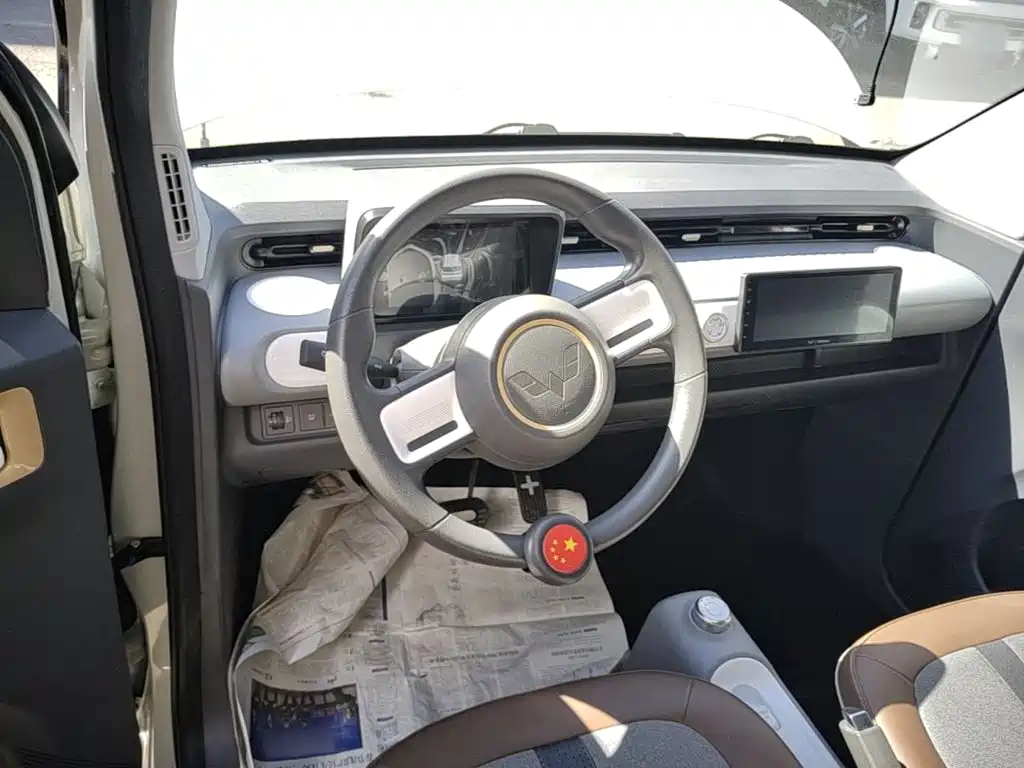 Wuling MINIEV — миниатюра 11