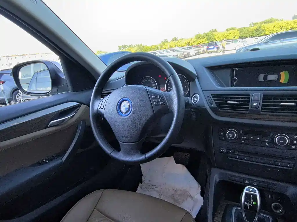 BMW X1 — миниатюра 8