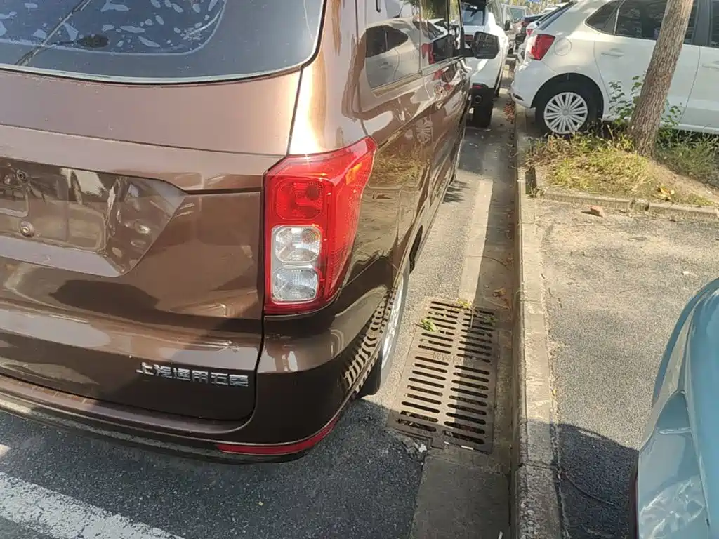 Wuling Hongguang — миниатюра 8