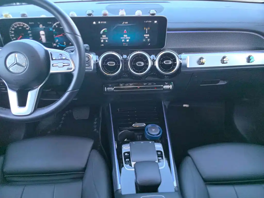 Mercedes-Benz GLB — миниатюра 10