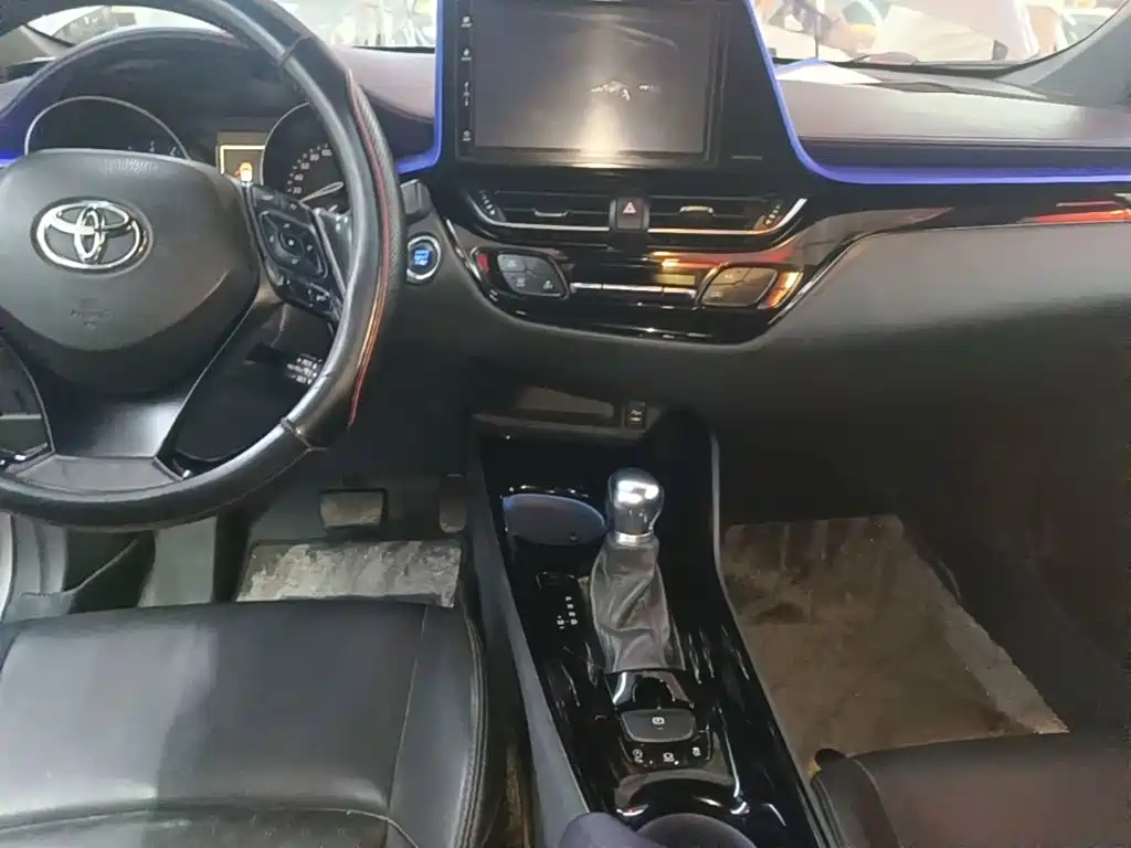 Toyota IZOA — миниатюра 14