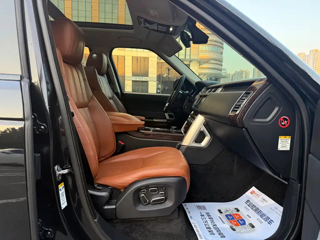 Land Rover Range Rover — миниатюра 7