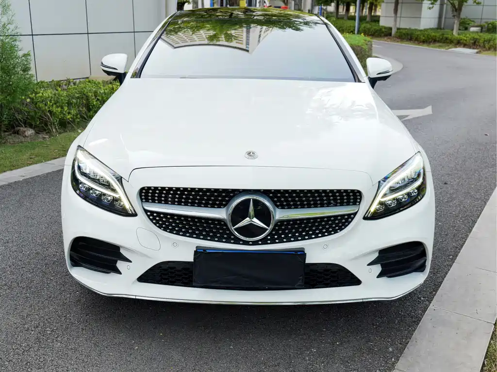 Mercedes-Benz C-Class (Import) — миниатюра 19