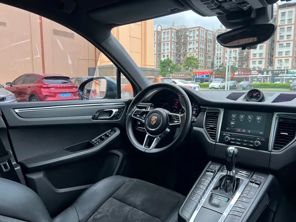 Porsche Macan — миниатюра 24