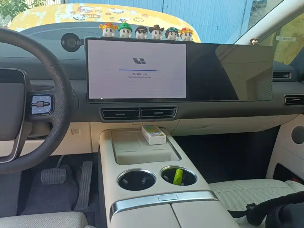 Li Auto Li MEGA — миниатюра 13