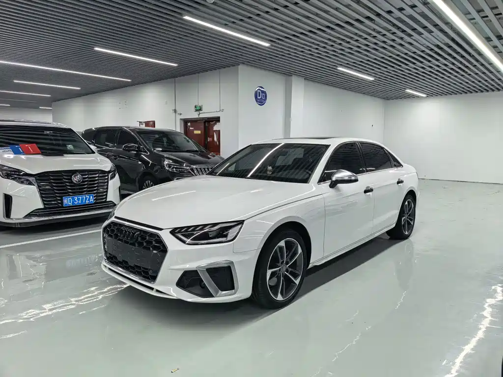 Audi A4L 2021