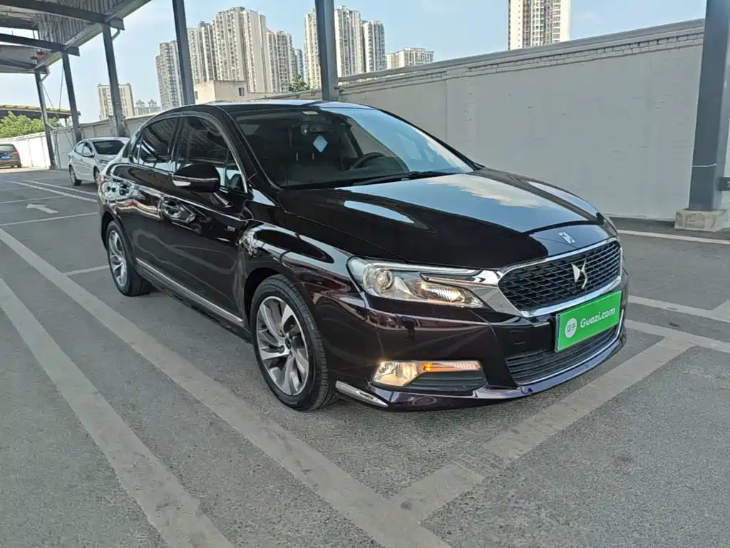 DS 5LS 2014 1.6T Luxury THP160