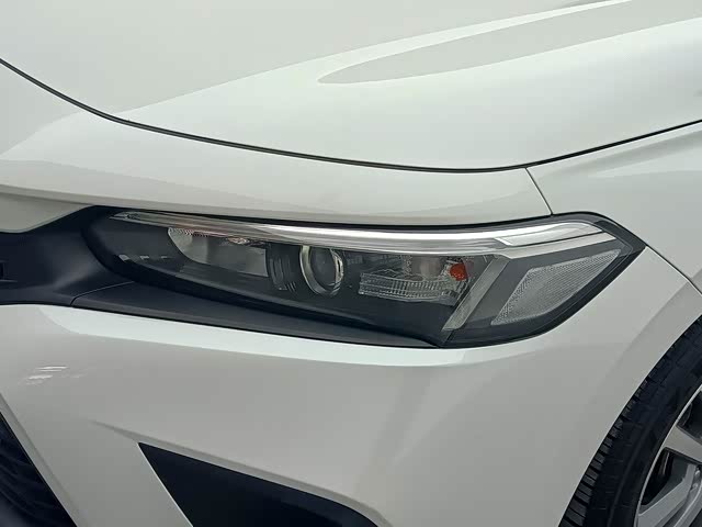 Honda Civic 1.5 л 2022 г. Белый, пробег 41900 км