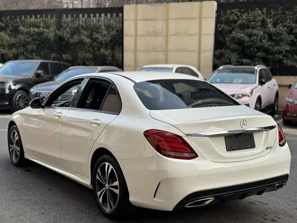 MERCEDES-BENZ C CLASS