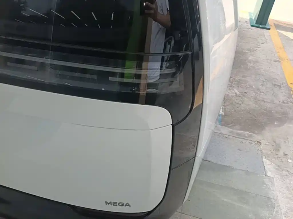 Li Auto Li MEGA — миниатюра 8