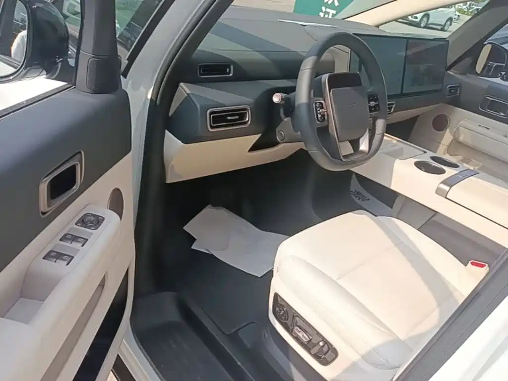 Li Auto Li MEGA — миниатюра 16