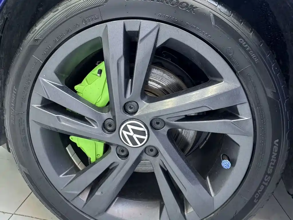 Volkswagen Golf — миниатюра 24