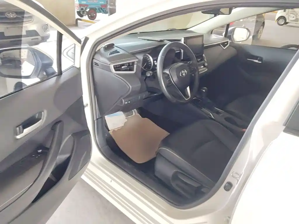 Toyota Corolla — миниатюра 16