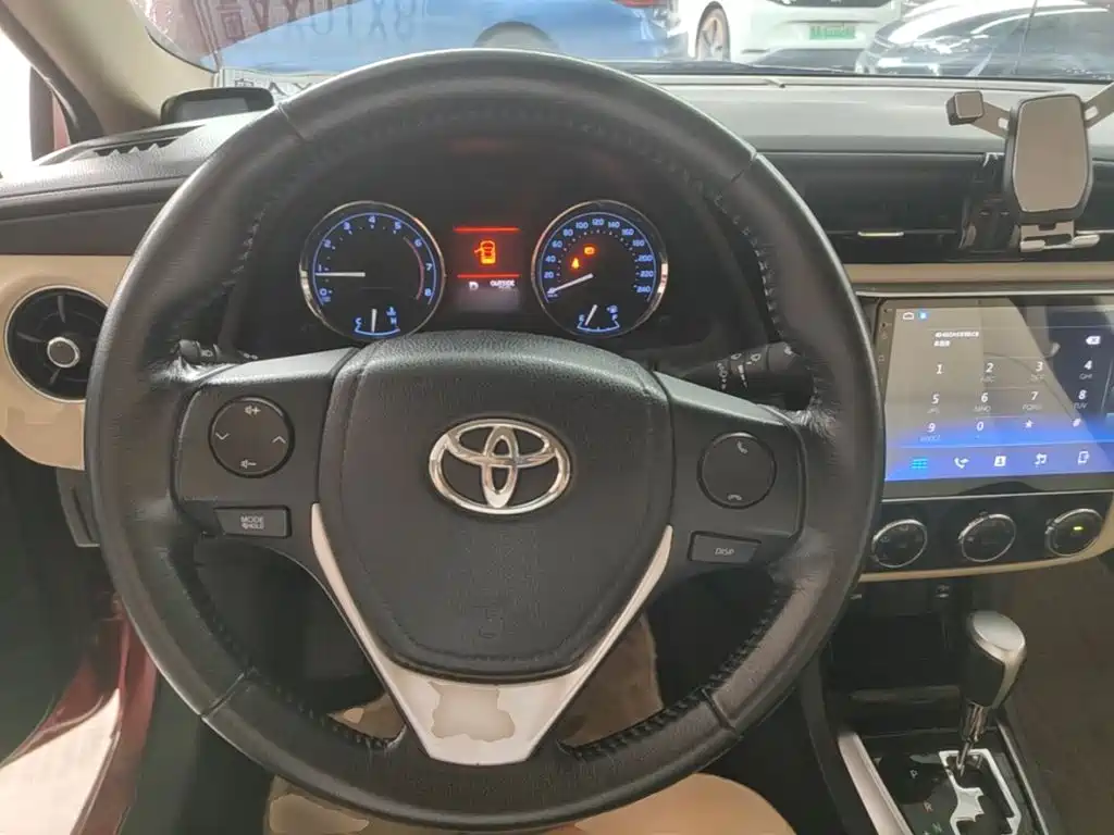 Toyota Corolla — миниатюра 11