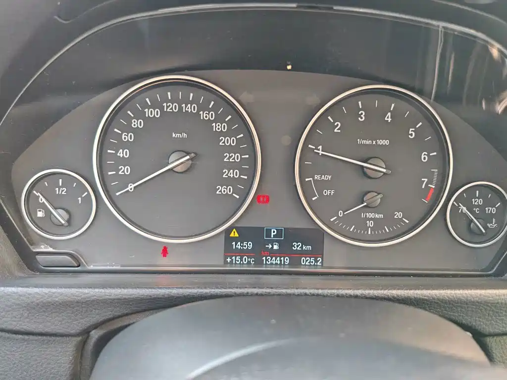 BMW 3 Series — миниатюра 11