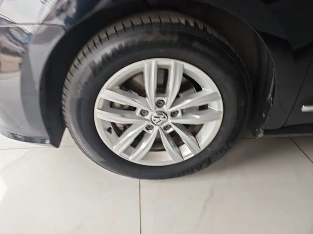 Volkswagen Passat — миниатюра 23