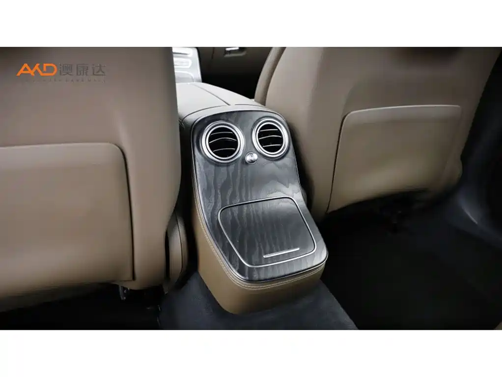 Mercedes-Benz E-Class New Energy — миниатюра 9