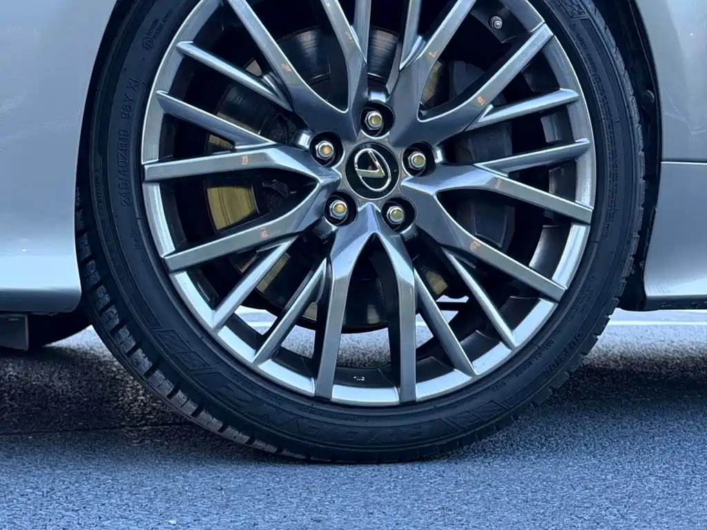 Lexus RC — миниатюра 11