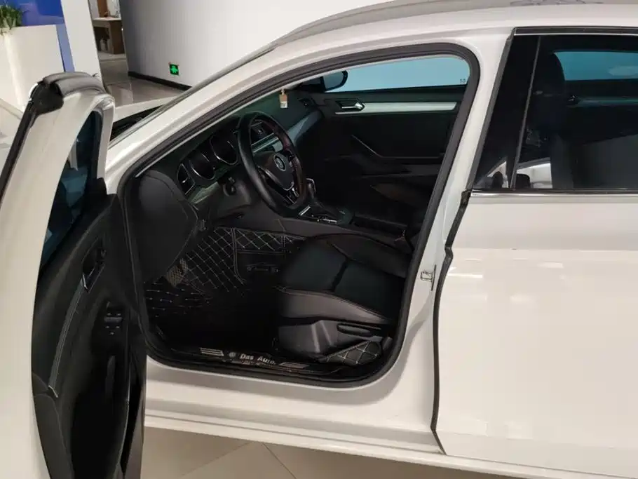 Volkswagen Lamando — миниатюра 9