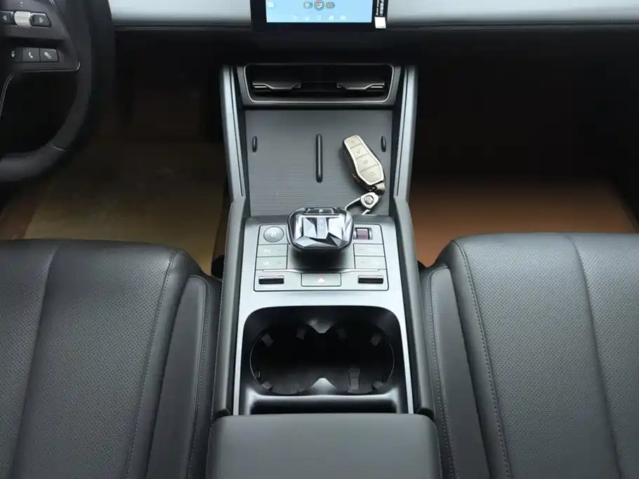BYD Qin L — миниатюра 16