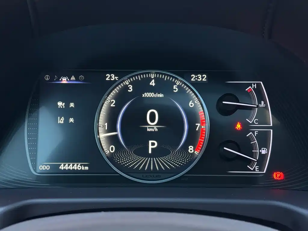 Lexus ES — миниатюра 10