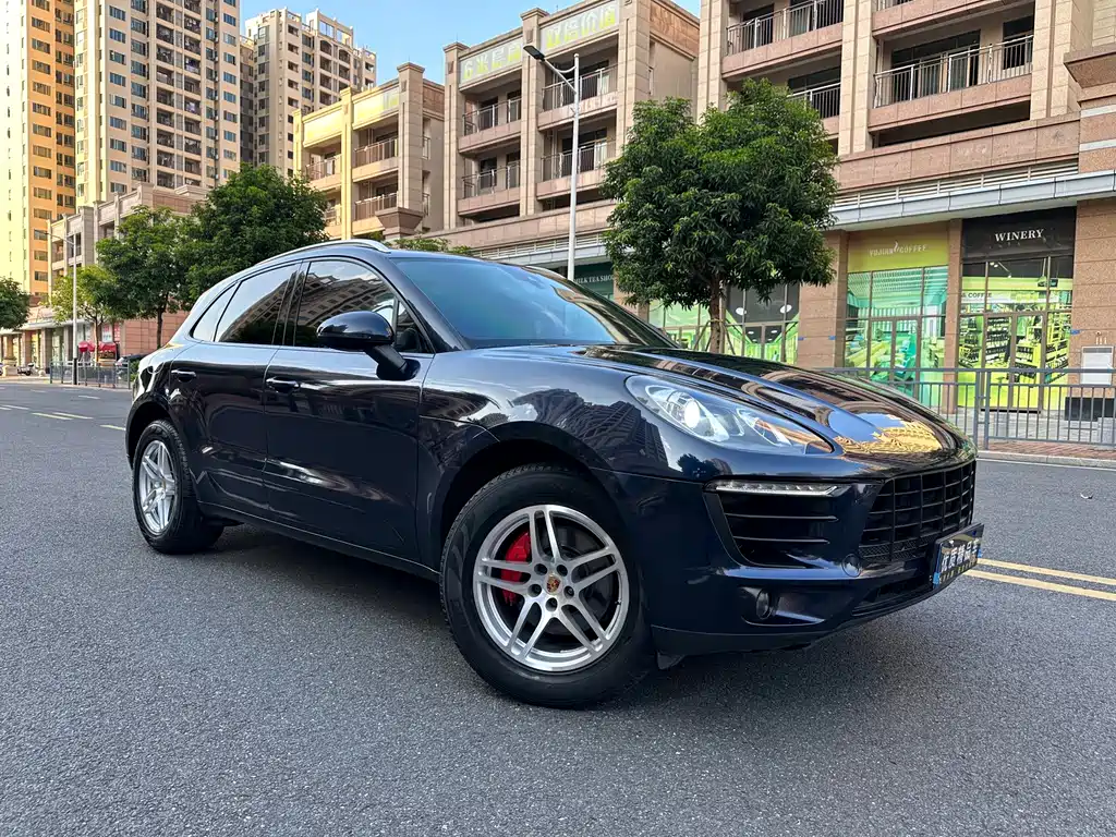 Porsche Macan — миниатюра 3