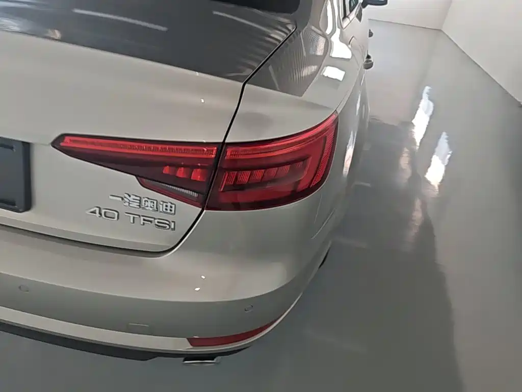 Audi A4L — миниатюра 8