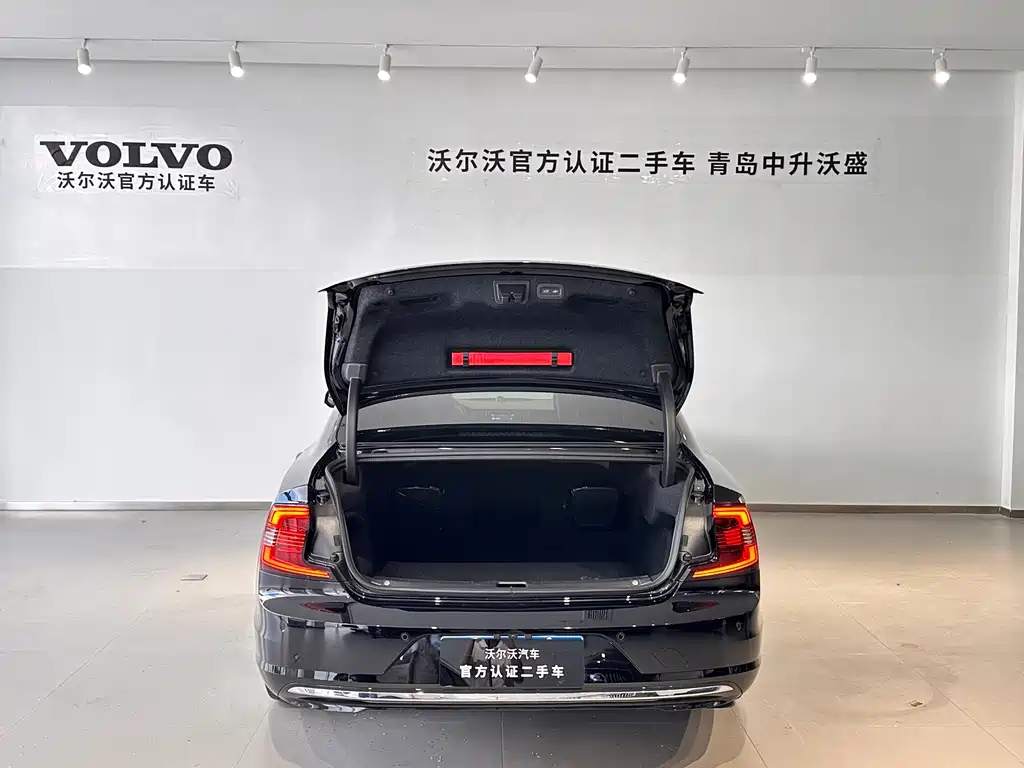 Volvo S90 — миниатюра 6