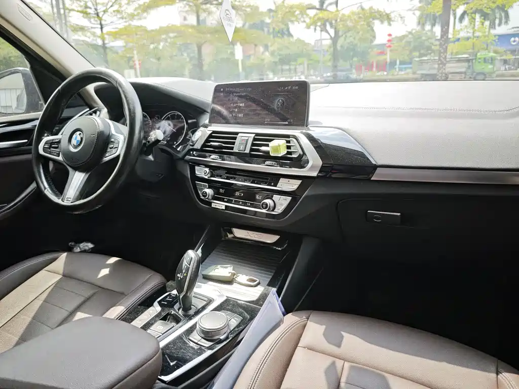 BMW X3 — миниатюра 7