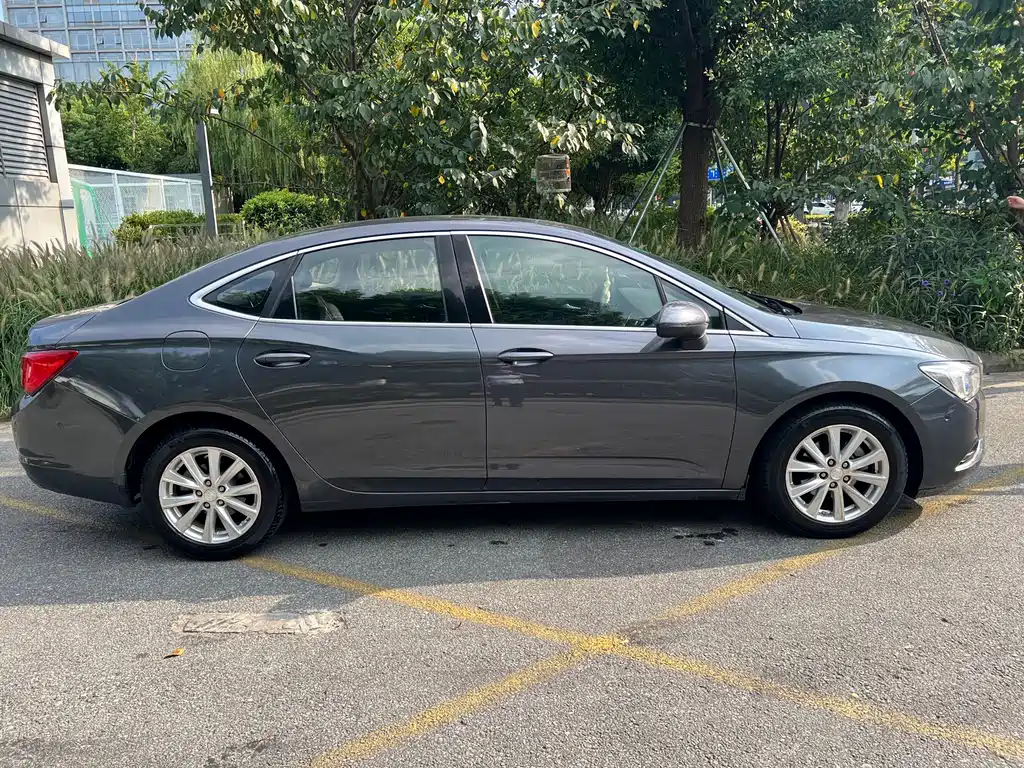 Buick Verano — миниатюра 4