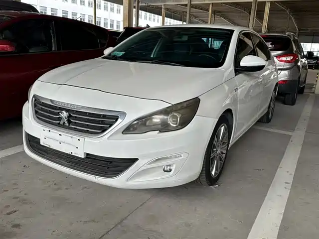 PEUGEOT 408 2017