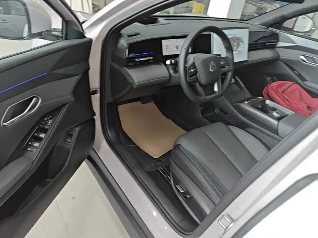 BYD Qin L — миниатюра 16