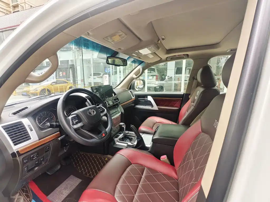 Toyota Land Cruiser — миниатюра 9