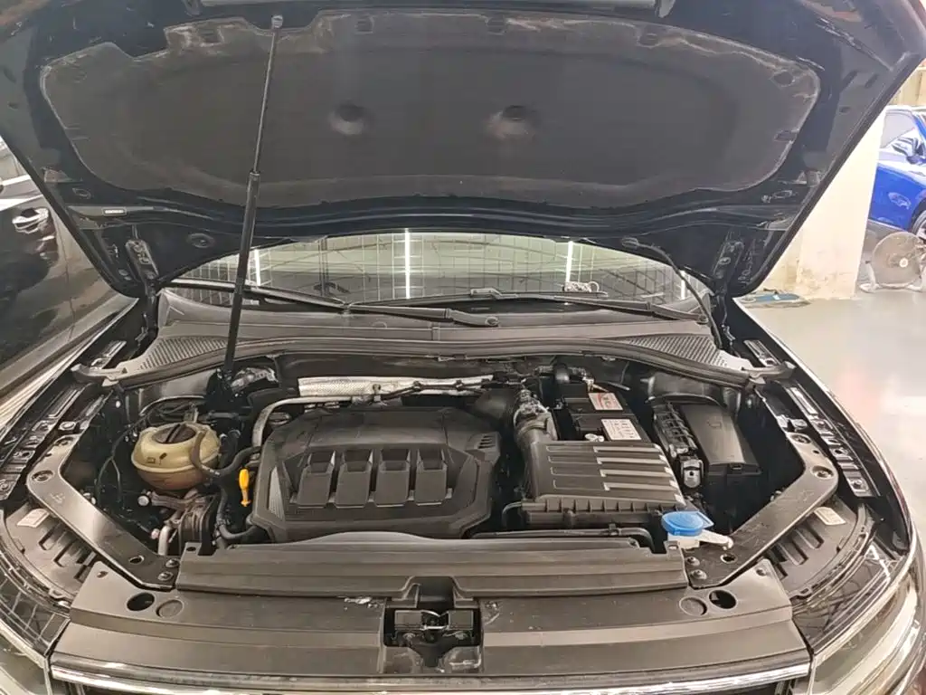 Volkswagen Tiguan L — миниатюра 20