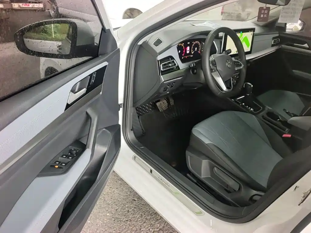 Volkswagen Lavida — миниатюра 16