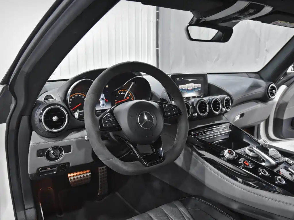 MERCEDES-BENZ AMG GT