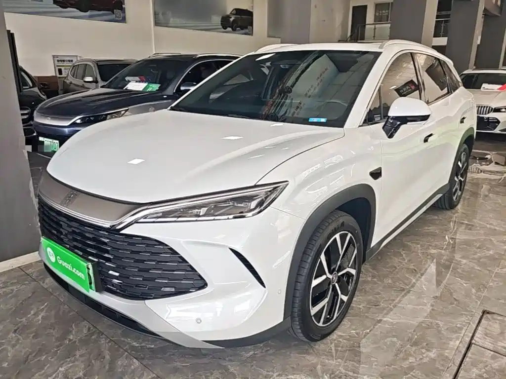 BYD L DM-i — миниатюра 2