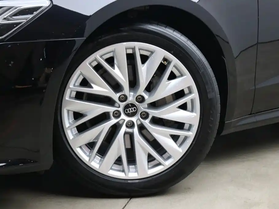 Audi A7L 45TFSI S-line Dream Builder Type Liujing Package, фото 26