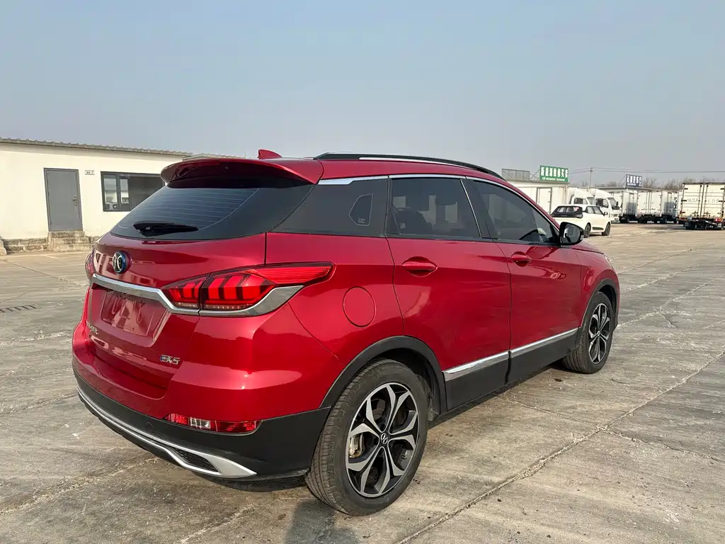 BAIC BEIJING EX5